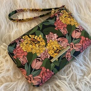 STEVE MADDEN wristlet
